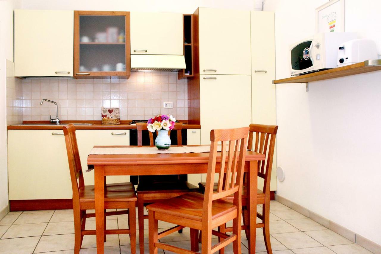 Residence Teclini Кастильоне дела Пеская Екстериор снимка